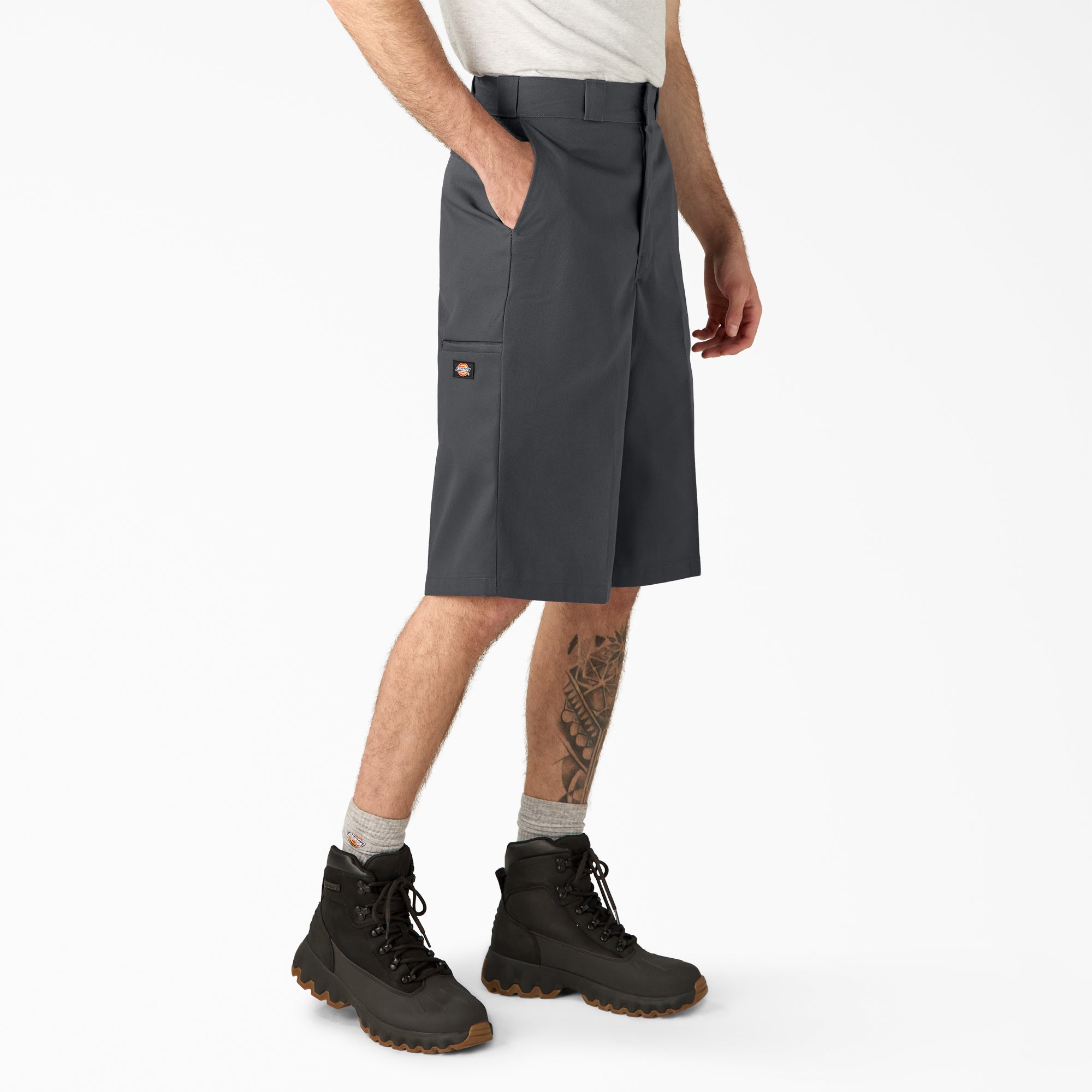 Loose Fit Multi-Use Pocket Work Shorts, 15"