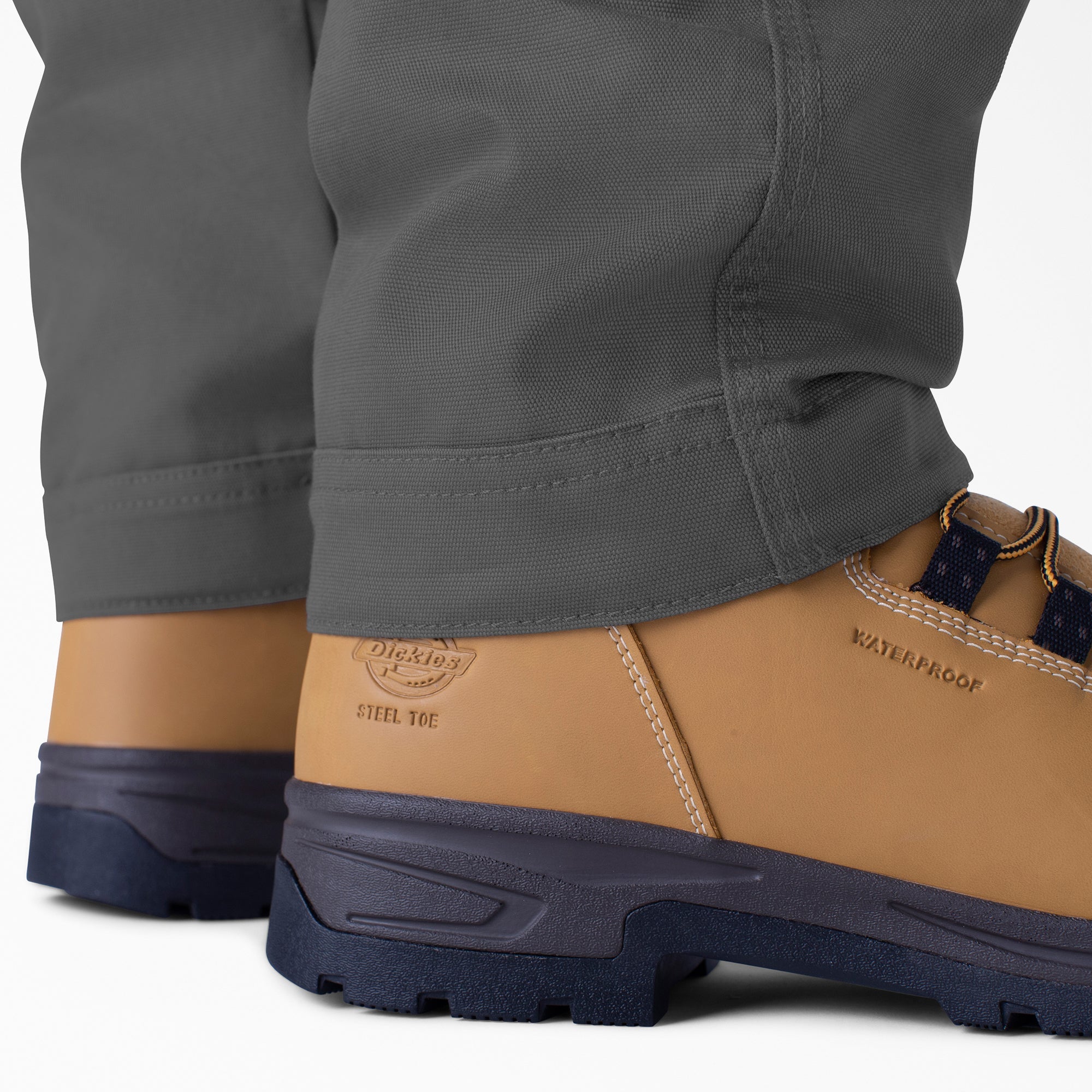 FLEX DuraTech Relaxed Fit Duck Cargo Pants