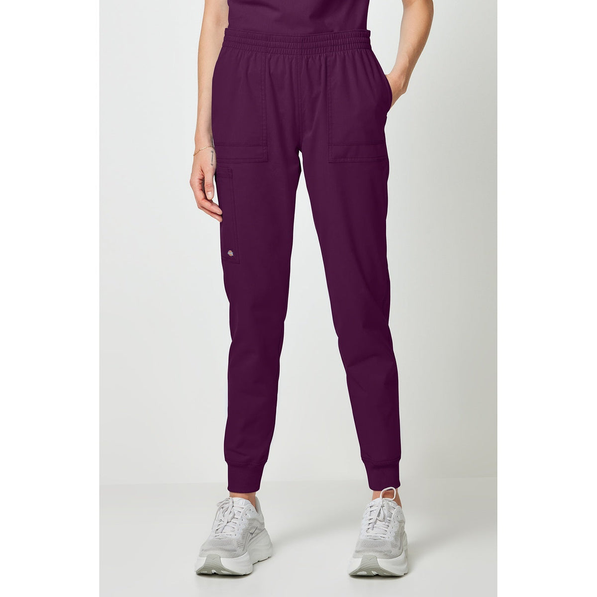 Women's Forge Mid Rise Cargo Scrub Jogger
